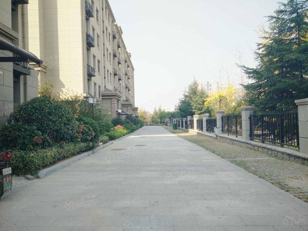 炉房府邸小区图片