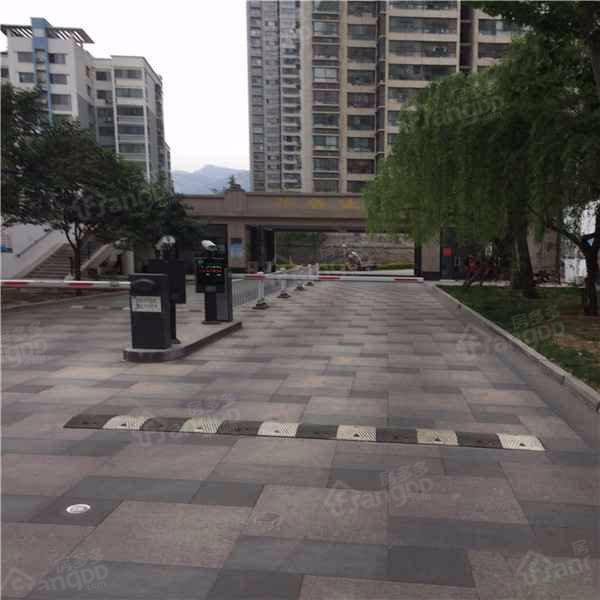 华普佳苑小区图片