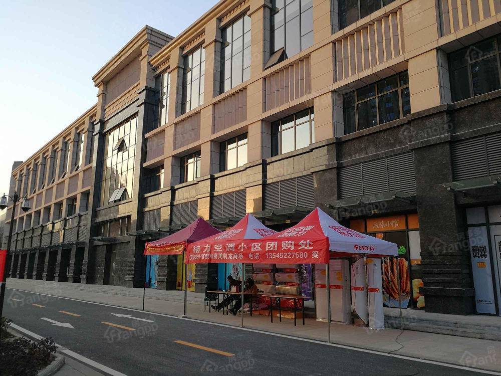 钰龙湾景园小区图片