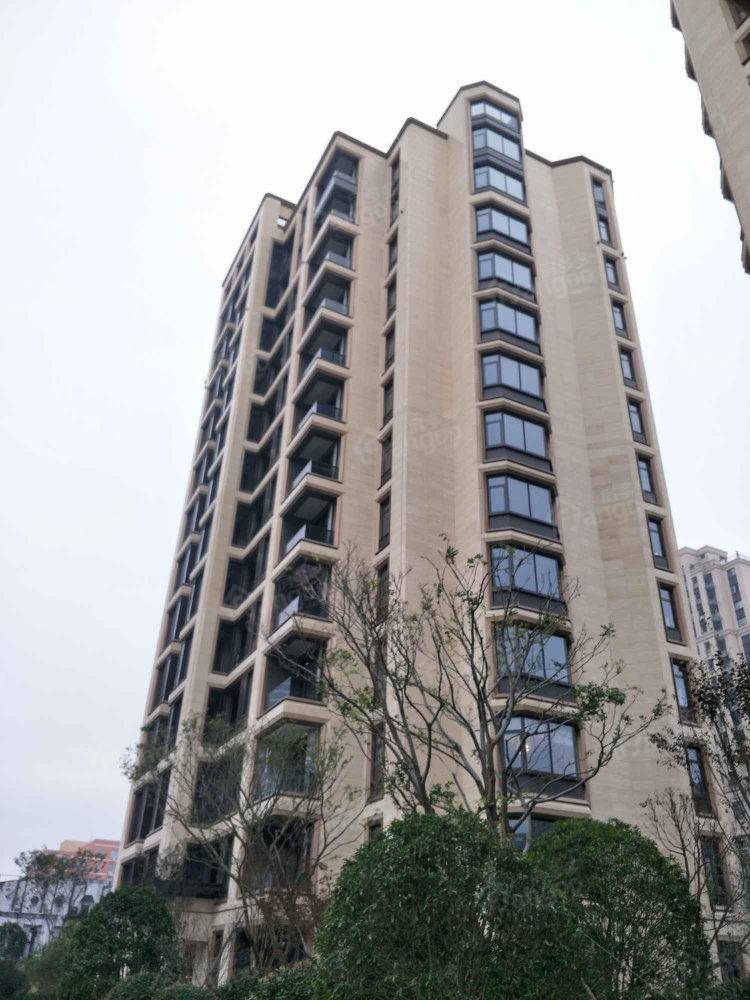 新鸿国悦府小区图片
