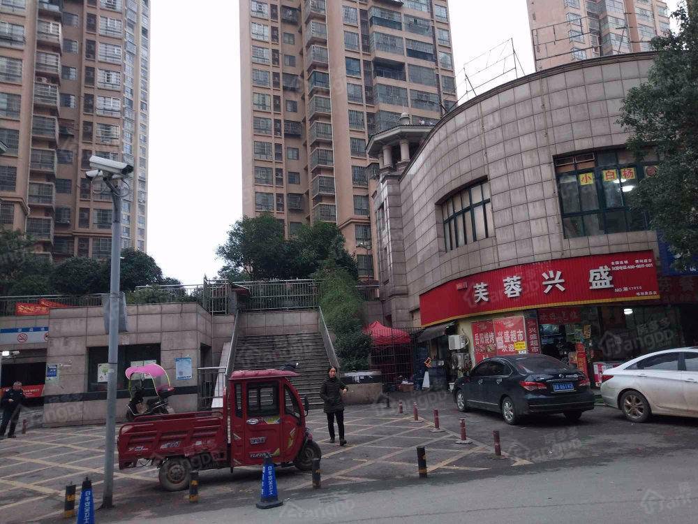江城豪庭小区图片