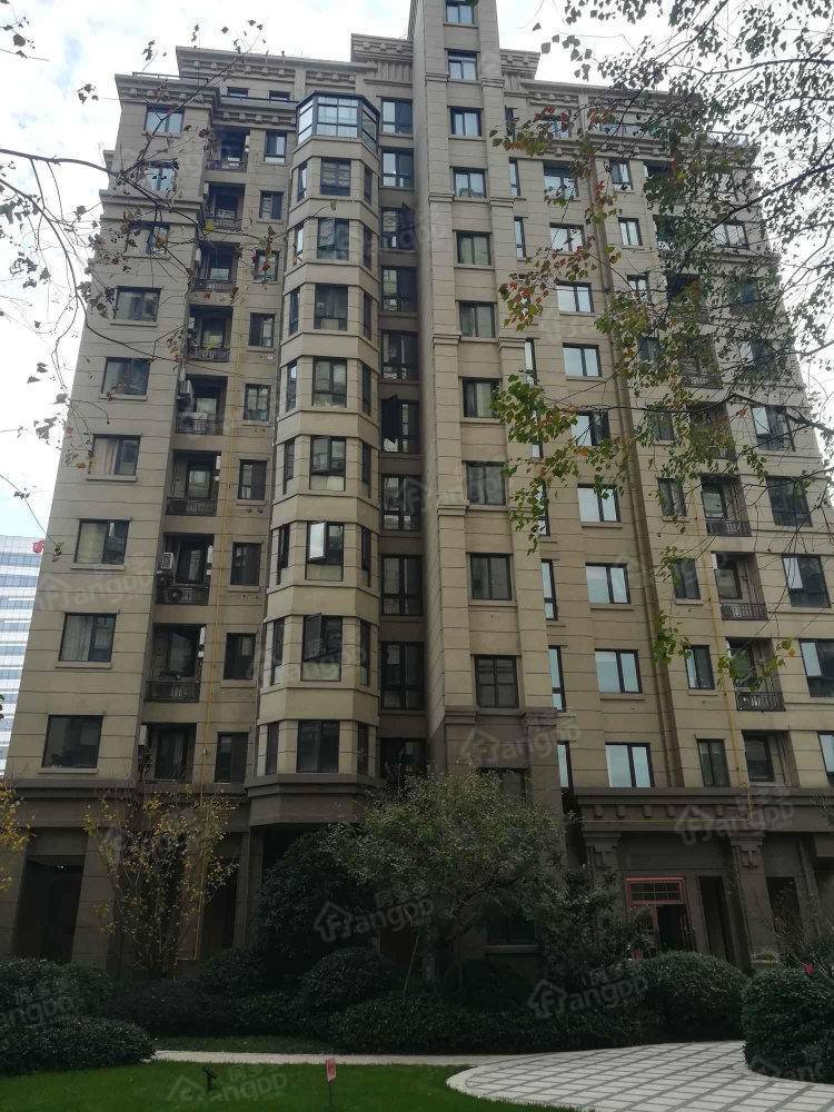 中梁香缇华府小区图片
