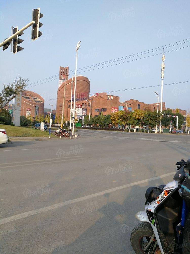 西子曼城小区图片