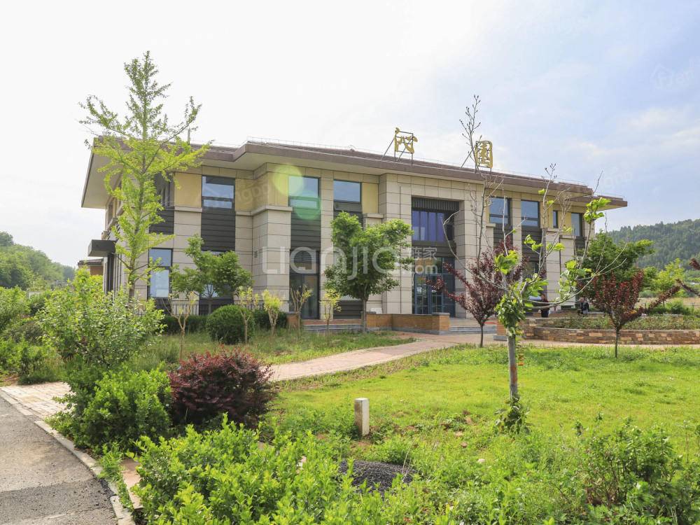沁园蓝山小区图片