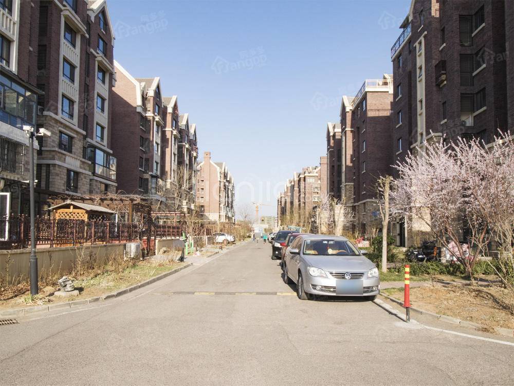山水和苑小区图片