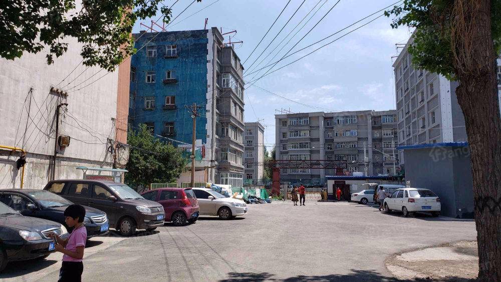 苇湖梁煤电厂家属院小区图片