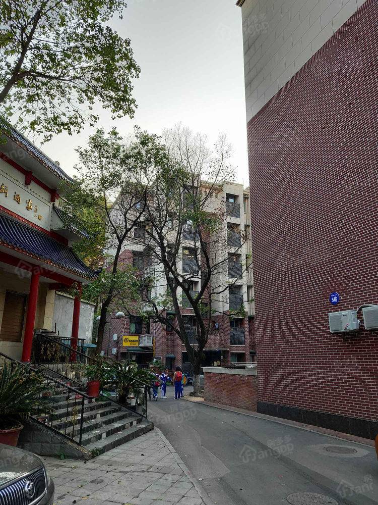 二里半村小区图片