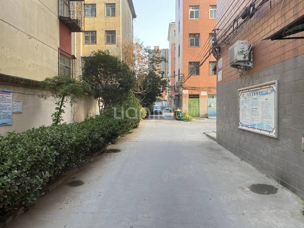 万通花园小区图片