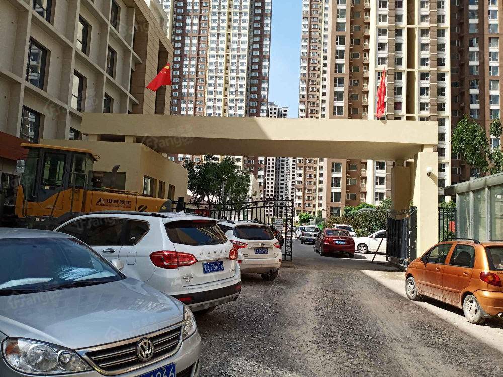 馨春龙城苑B区小区图片