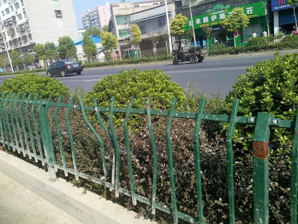 中凯雅苑小区图片