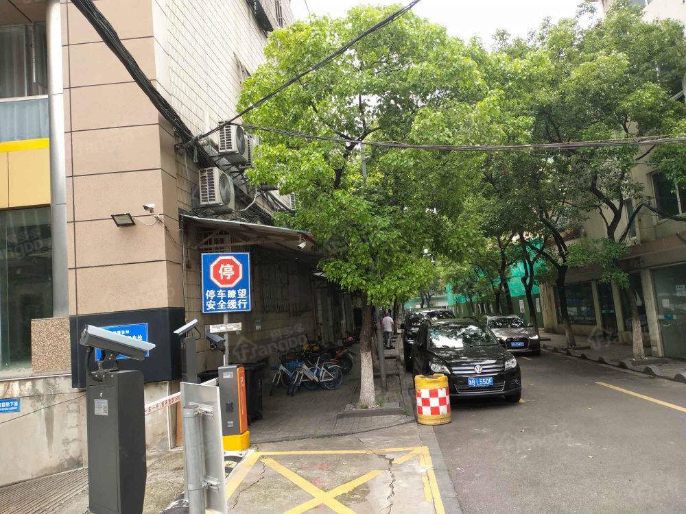 虹桥公馆小区图片