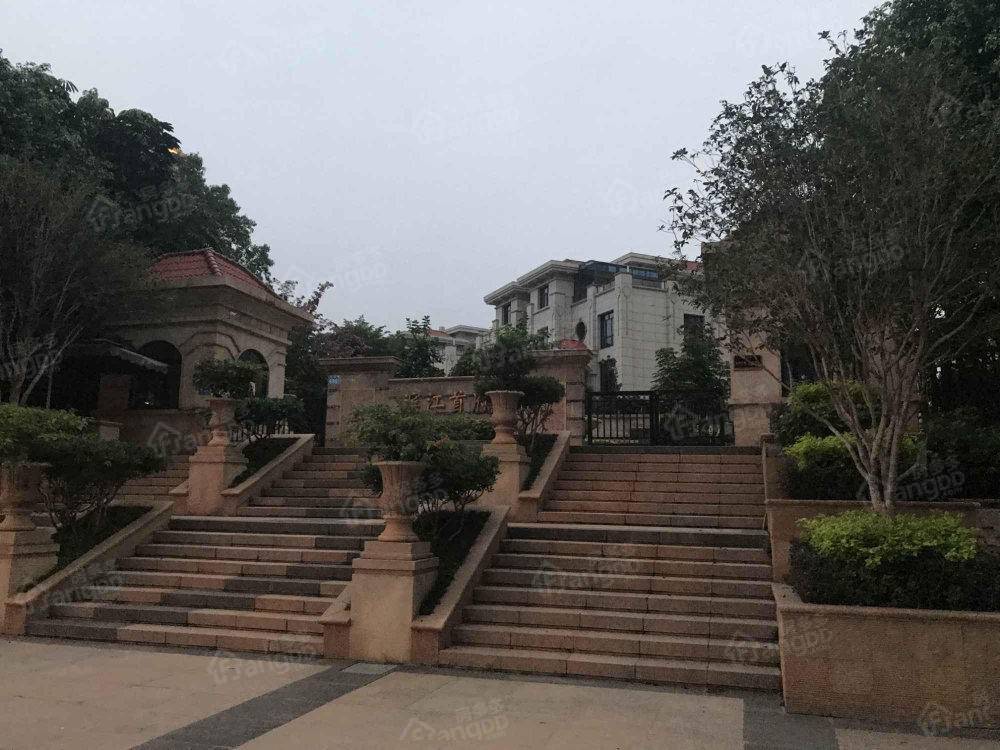 滨江首府小区图片