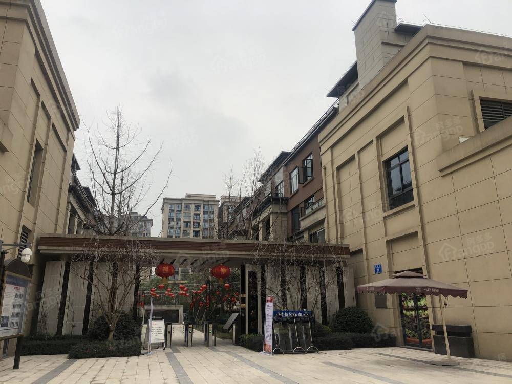 中国铁建花语佰骊小区图片