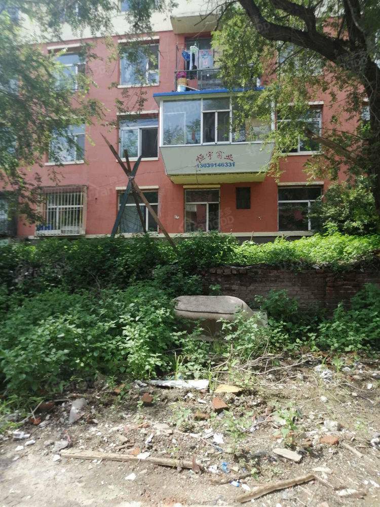金属大院小区图片