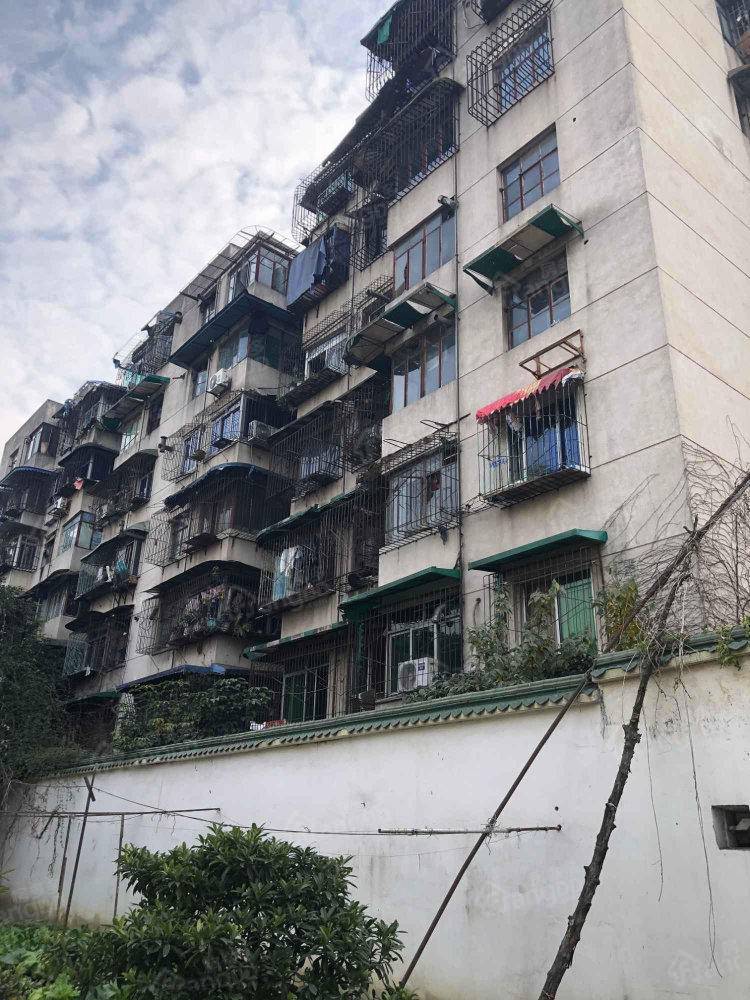 交大路142号院小区图片
