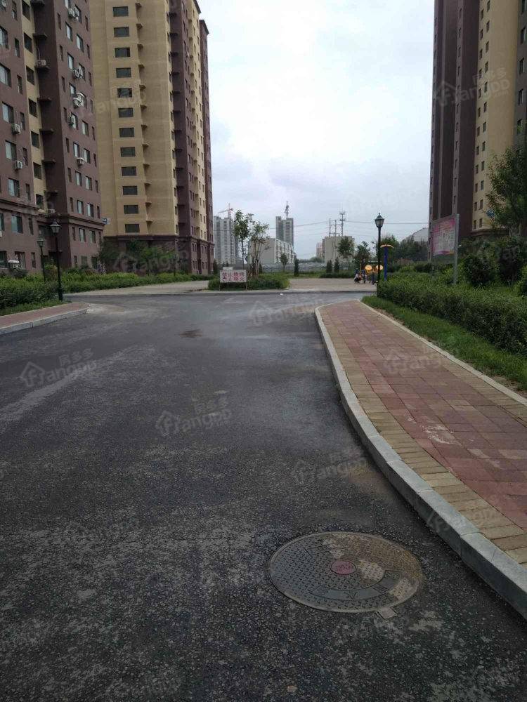 万山北苑小区图片