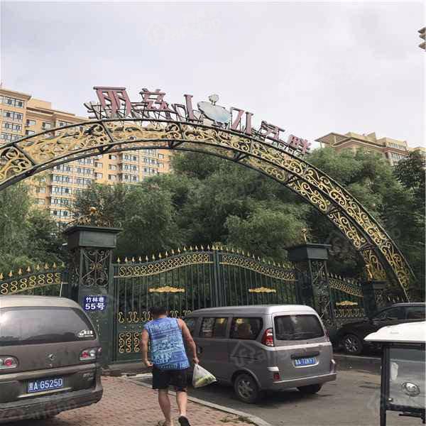 丽兹江畔二期小区图片