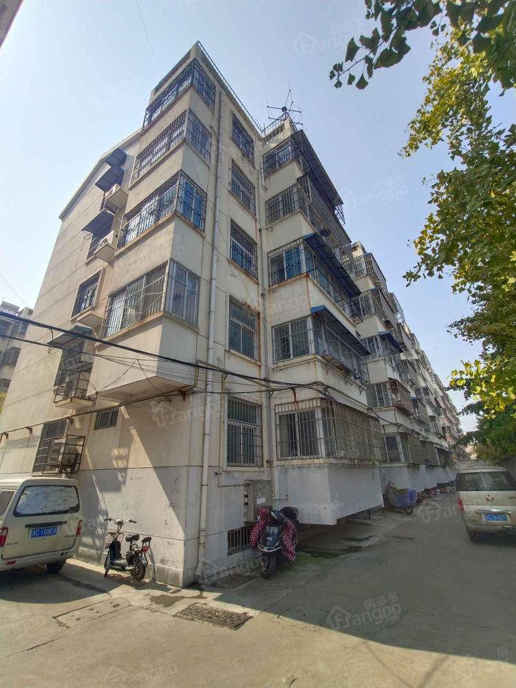 二建公寓小区图片